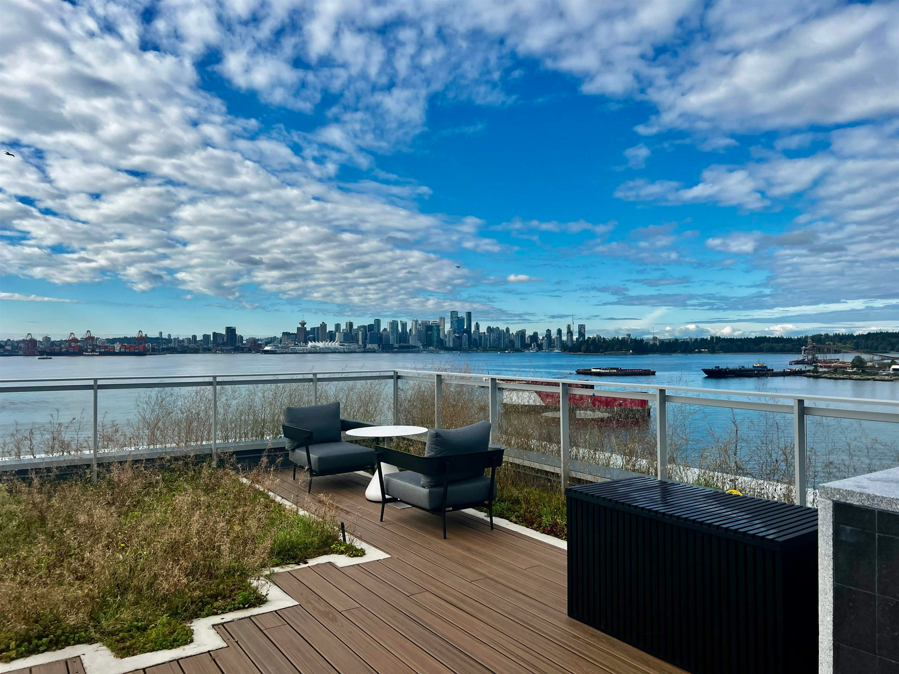 4F-785 Harbour Way, North Vancouver, BC, V7P 0G3 - 22