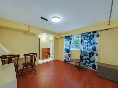 10671 Aintree Crescent - 5