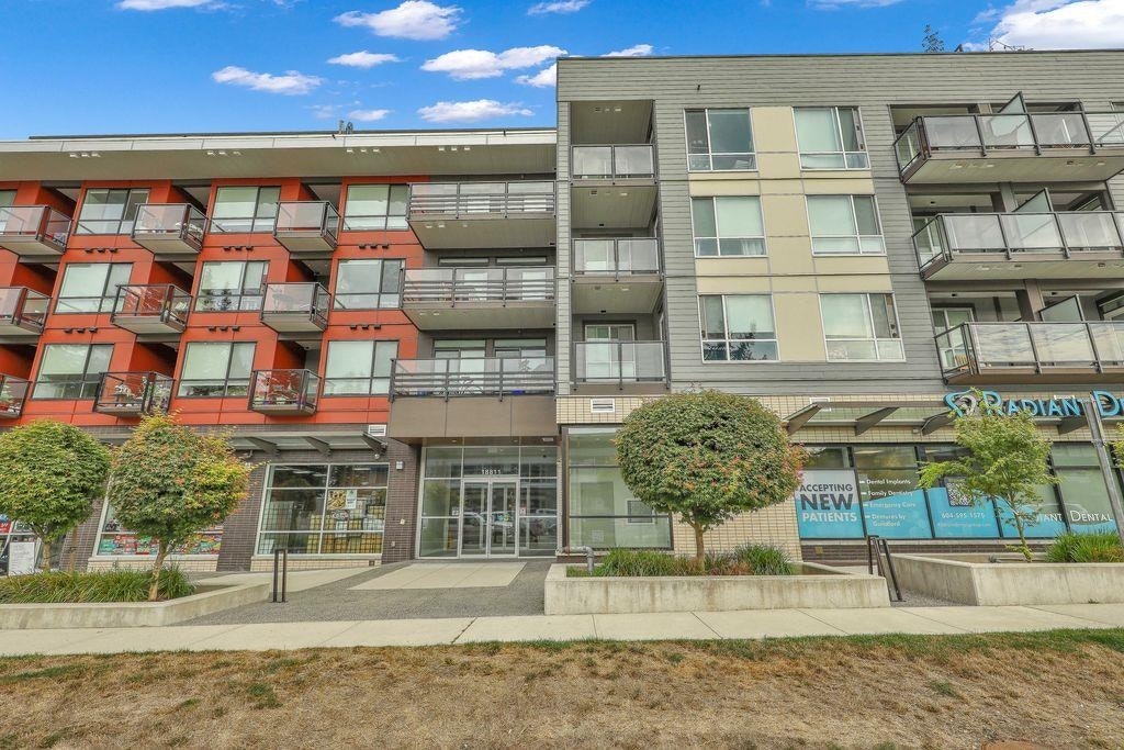 301-18811 72 Avenue, Surrey, BC, V4N 6W7