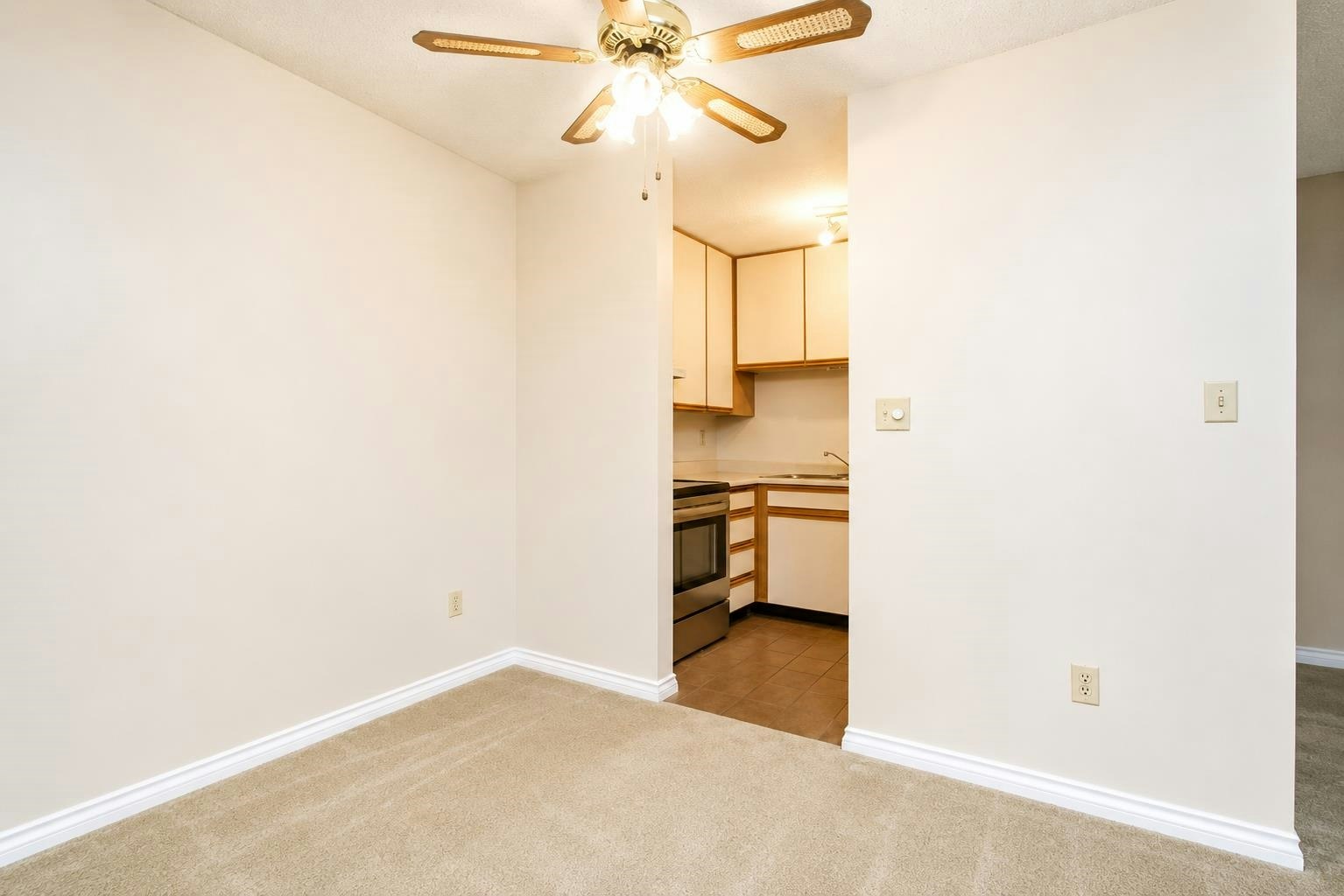 203-1775 W 10th Avenue, Vancouver, BC, V6J 2A4 - 4