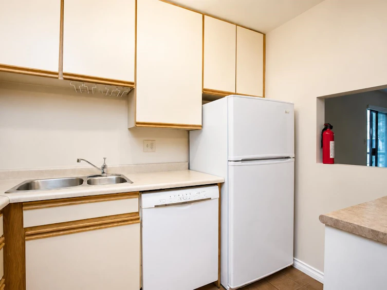 203-1775 W 10th Avenue, Vancouver, BC, V6J 2A4 - 5