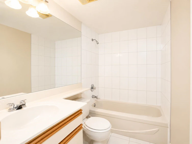 203-1775 W 10th Avenue, Vancouver, BC, V6J 2A4 - 8