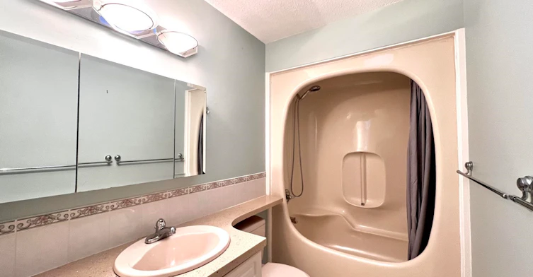 1909 E Southmere Crescent, Surrey, BC, V4A 6Z1 - 8