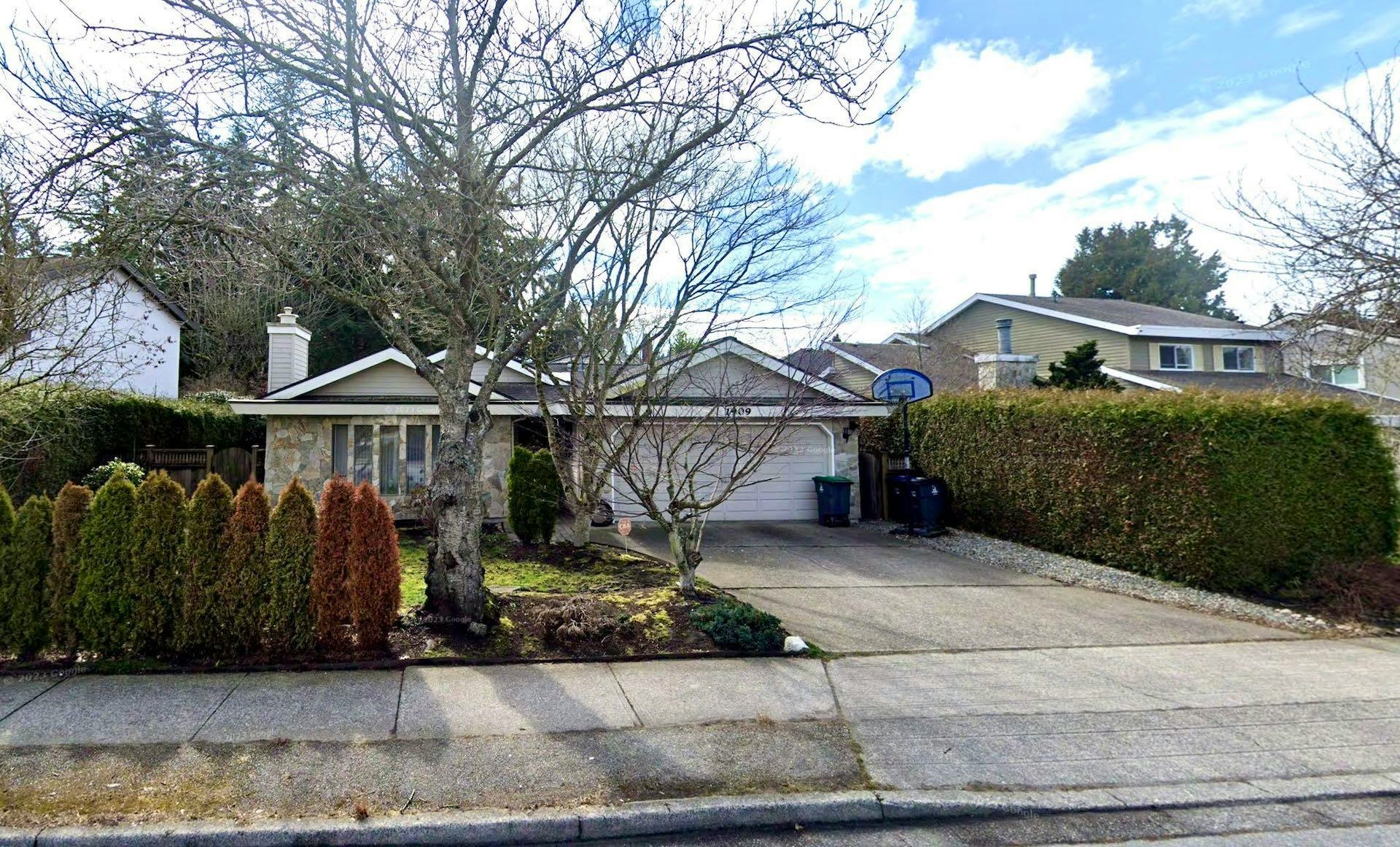 1909 E Southmere Crescent, Surrey, BC, V4A 6Z1