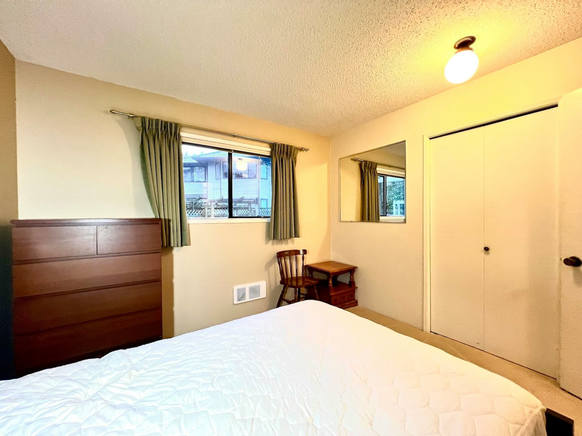 1909 E Southmere Crescent, Surrey, BC, V4A 6Z1 - 11