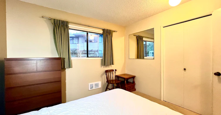 1909 E Southmere Crescent, Surrey, BC, V4A 6Z1 - 11