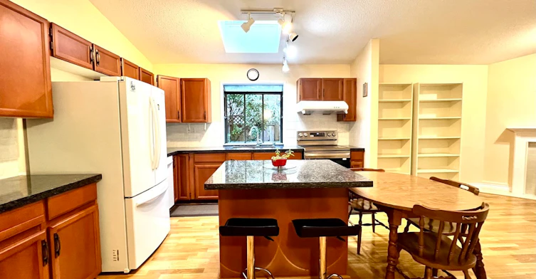 1909 E Southmere Crescent, Surrey, BC, V4A 6Z1 - 6