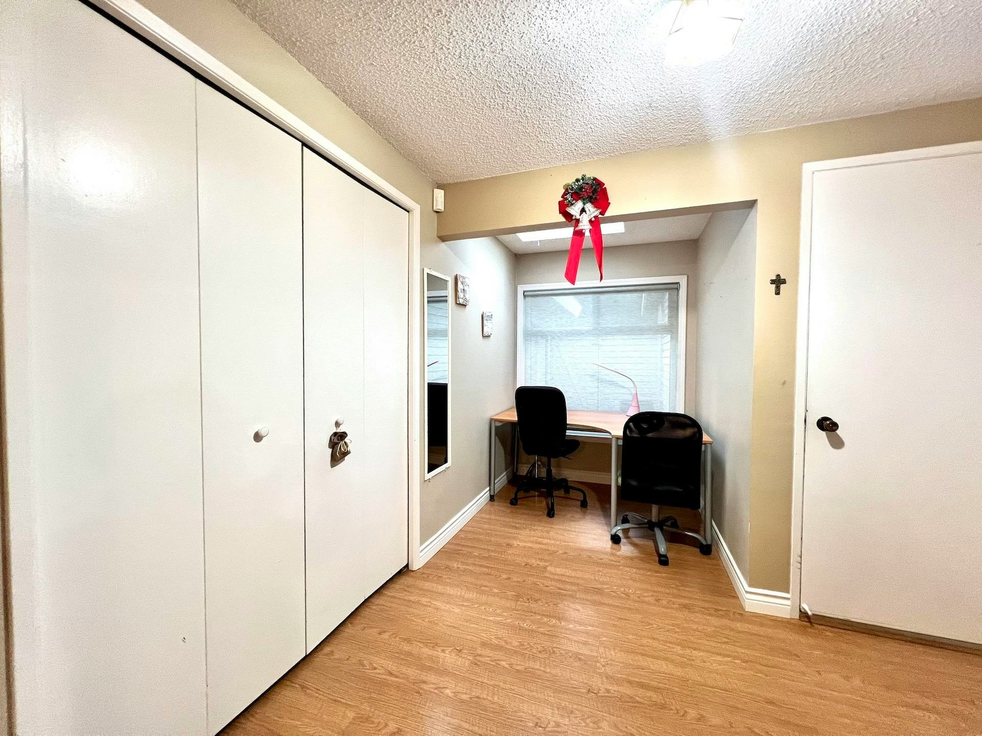 1909 E Southmere Crescent, Surrey, BC, V4A 6Z1 - 4