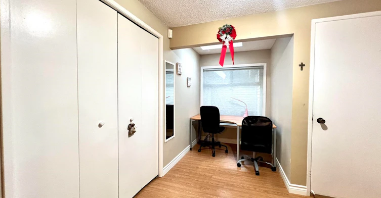 1909 E Southmere Crescent, Surrey, BC, V4A 6Z1 - 4