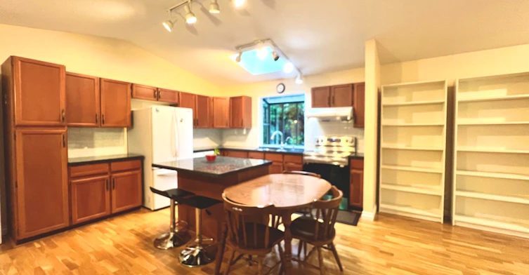 1909 E Southmere Crescent, Surrey, BC, V4A 6Z1 - 5