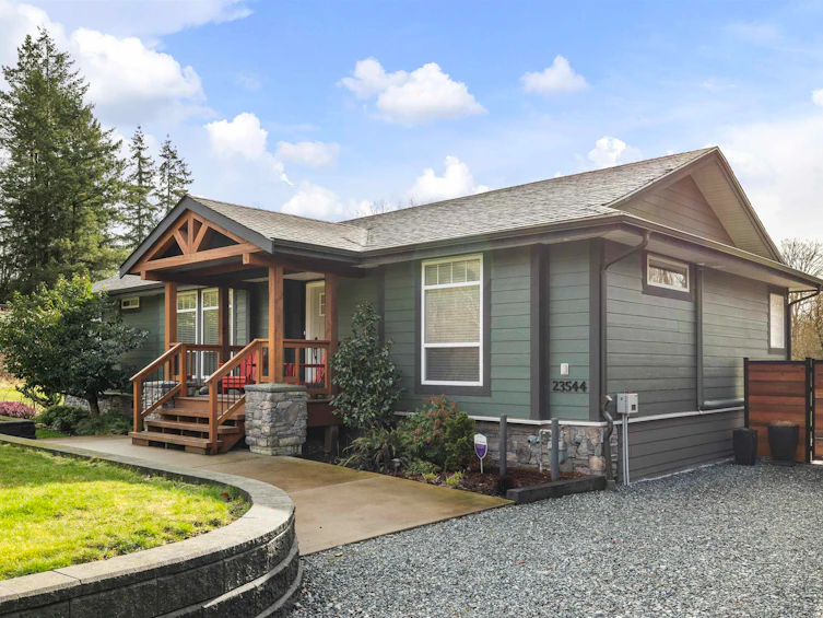23544 20 Avenue, Langley, BC, V2Z 2Z7