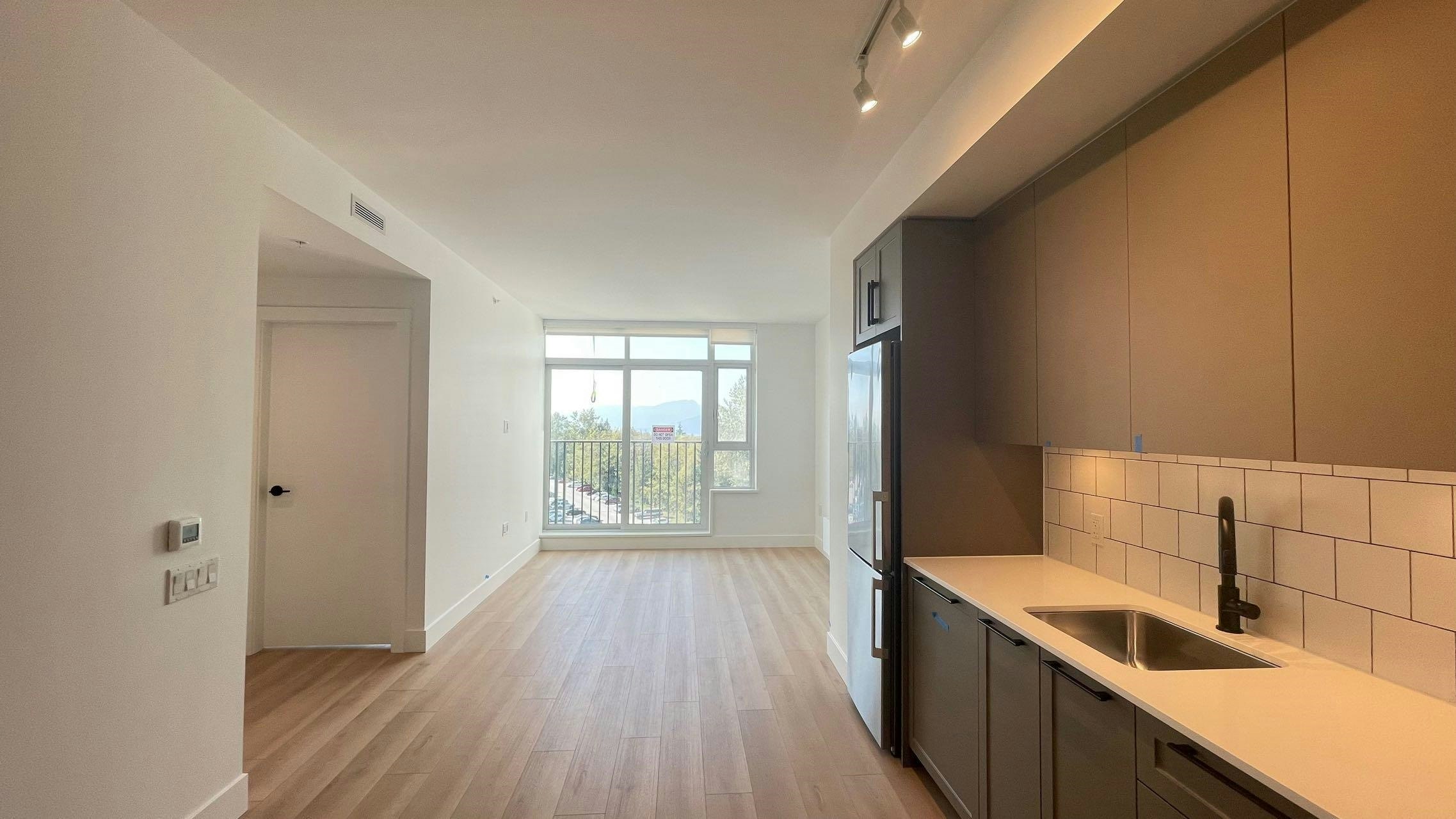 403-8750 University Crescent, Burnaby, BC, V5A 0G9 - 4