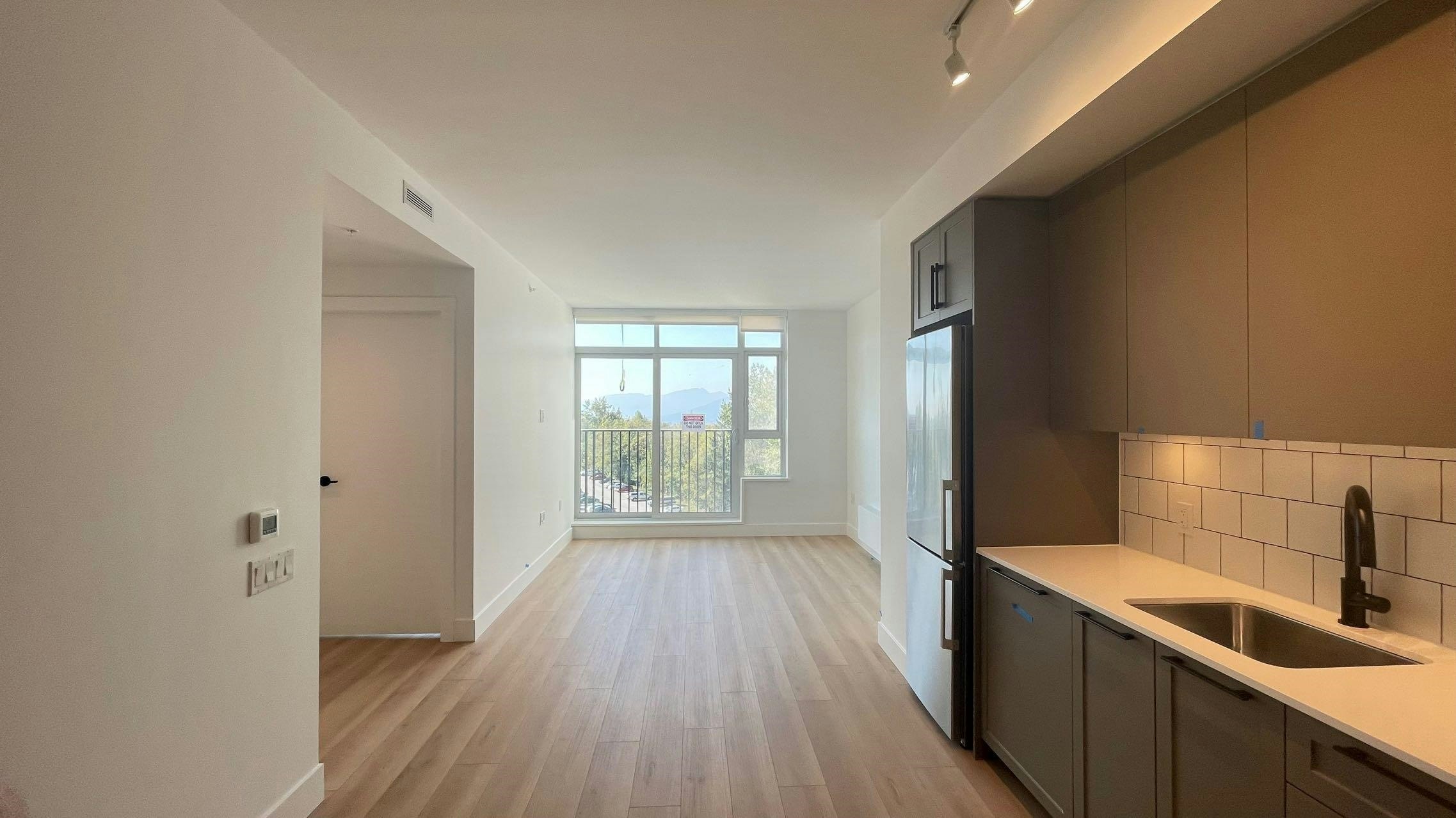 403-8750 University Crescent, Burnaby, BC, V5A 0G9 - 2