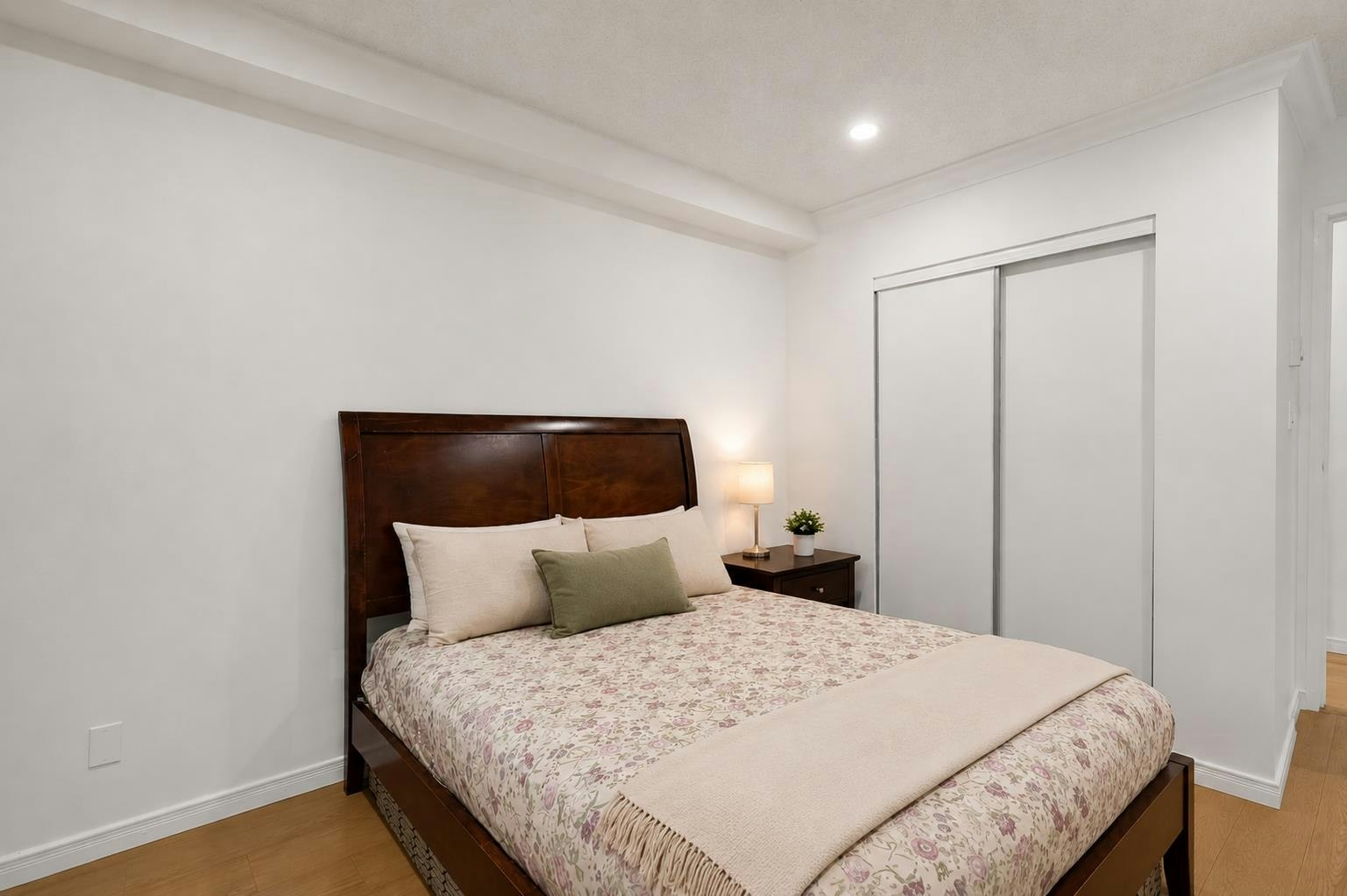 201-10560 154 Street, Surrey, BC, V3R 8A3 - 13