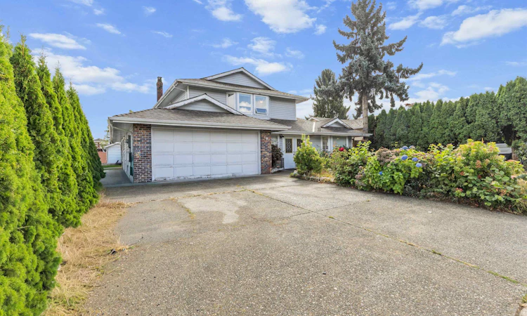 3504 Creston Drive