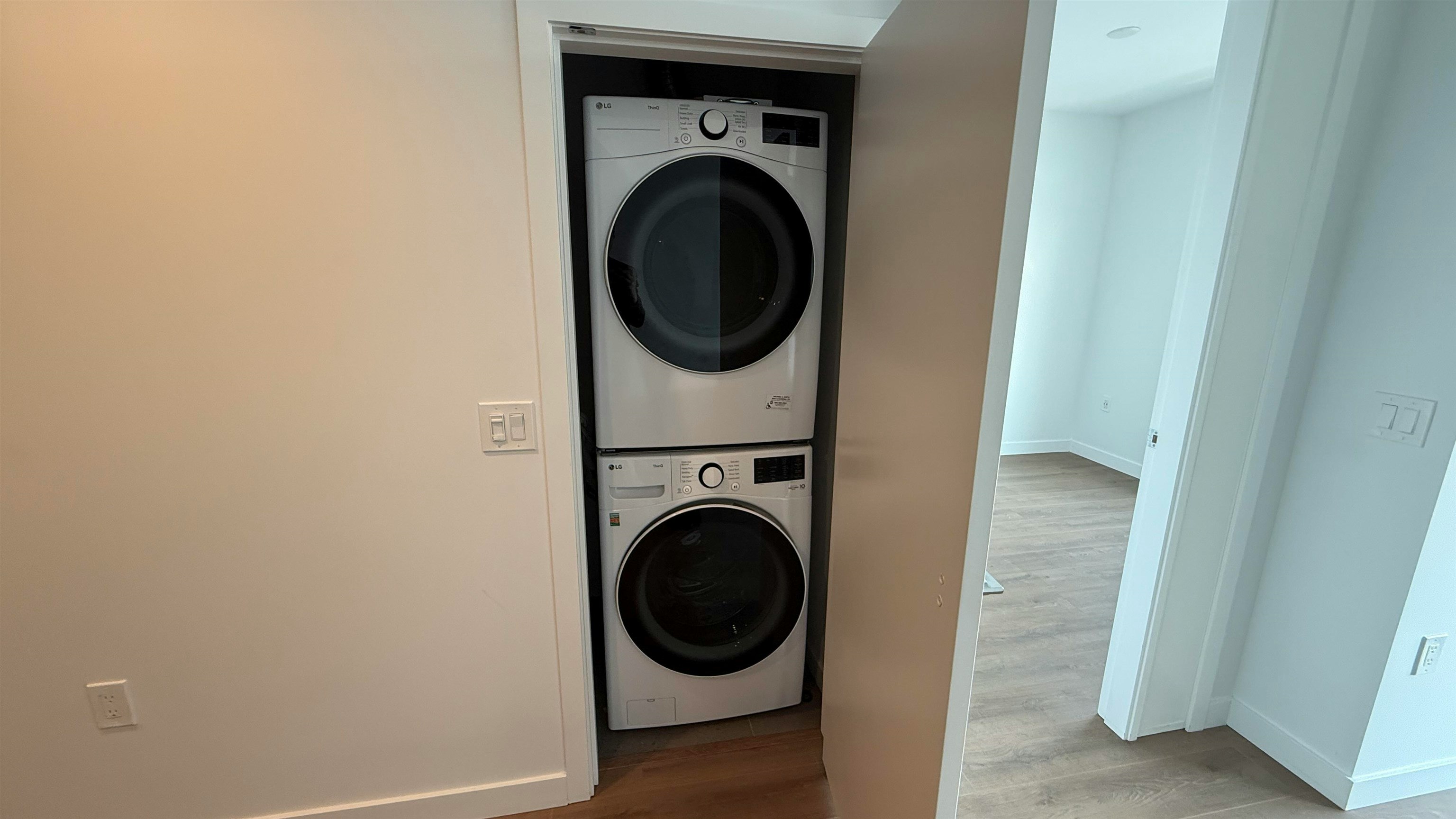 33xx-2181 Madison Avenue, Burnaby, BC, V5C 0N4 - 6