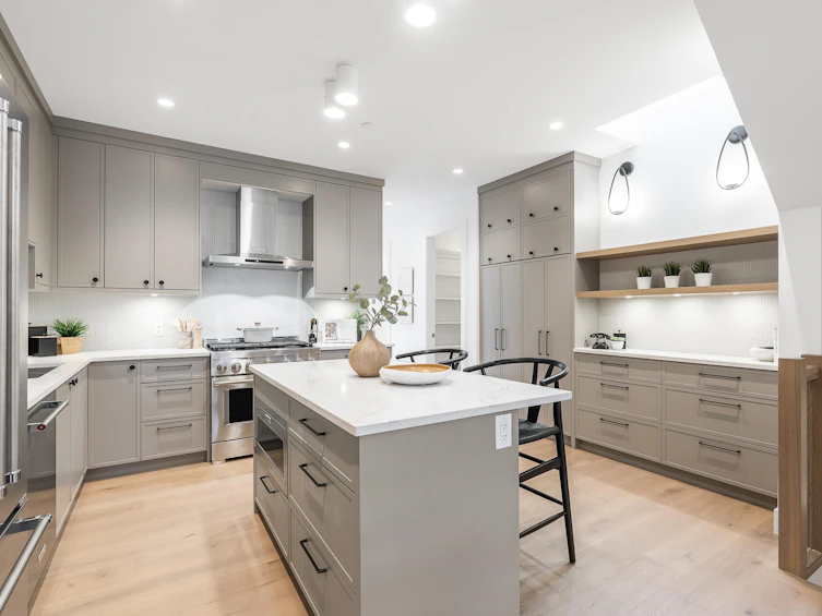 6460 Bruce Street, West Vancouver, BC, V7W 2G6 - 7