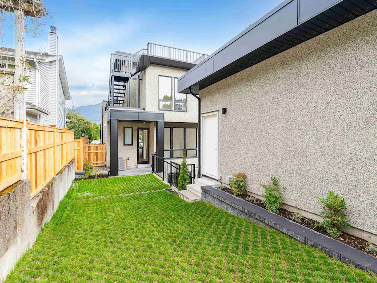 6460 Bruce Street, West Vancouver, BC, V7W 2G6 - 22