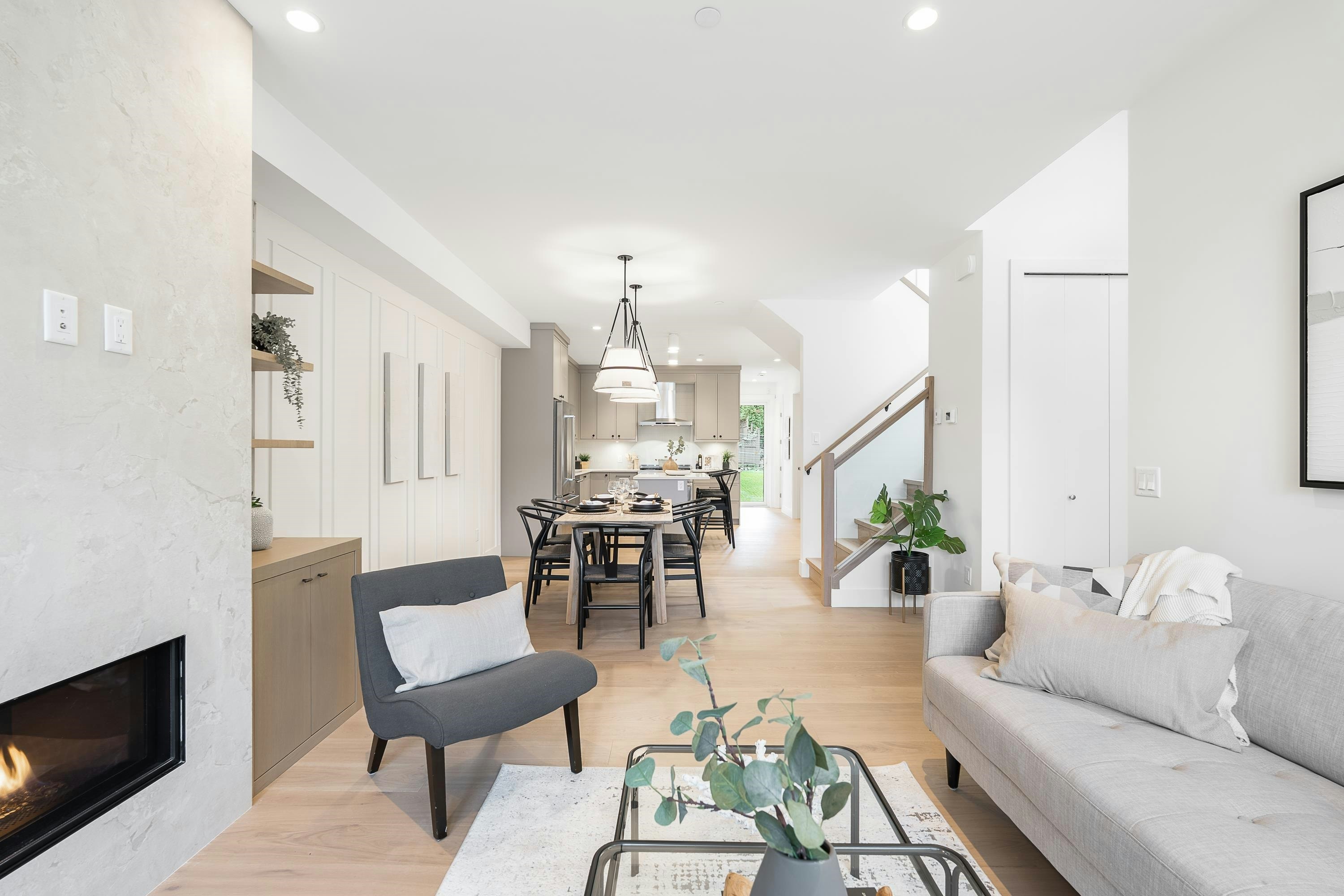 6460 Bruce Street, West Vancouver, BC, V7W 2G6 - 5