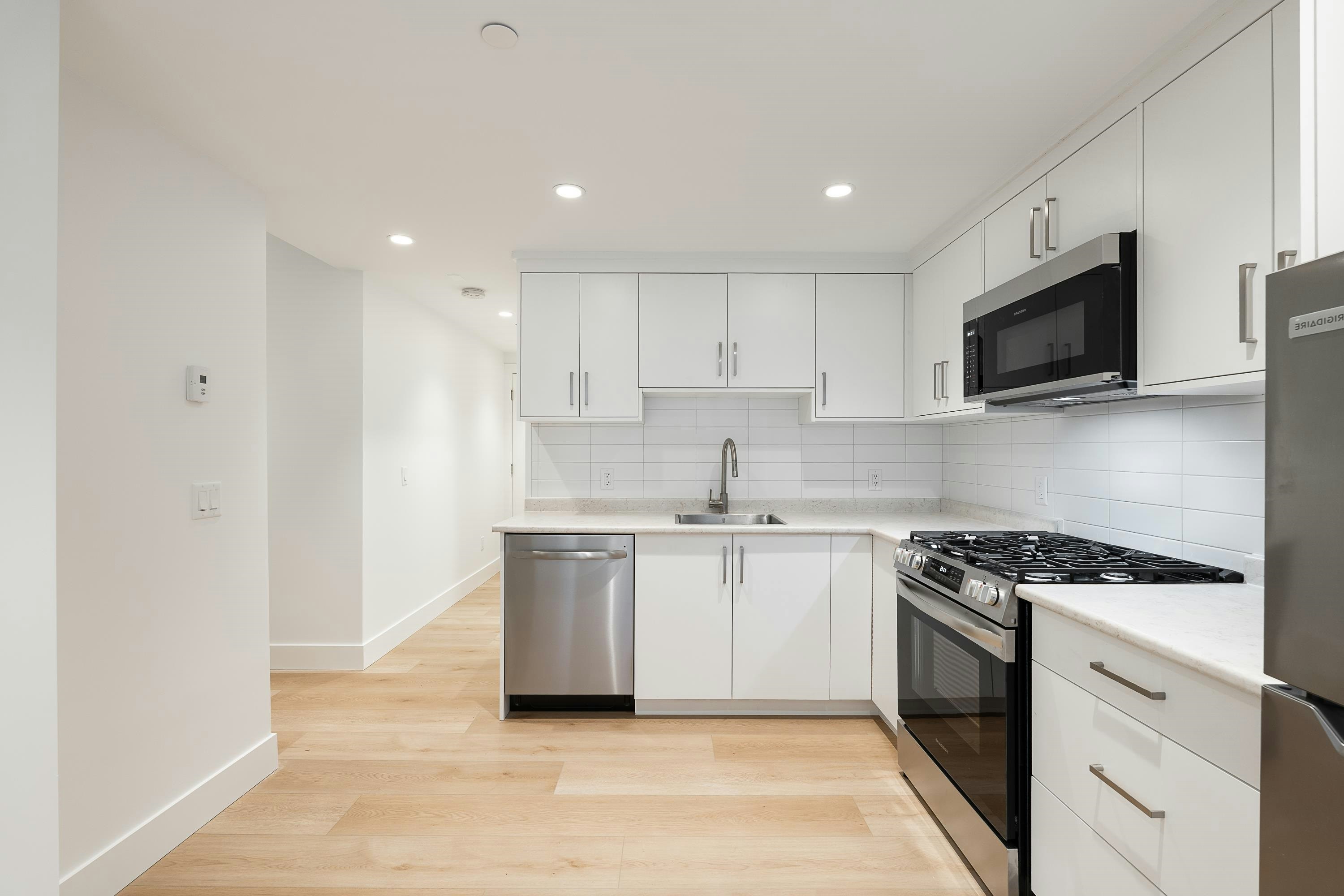 6460 Bruce Street, West Vancouver, BC, V7W 2G6 - 18
