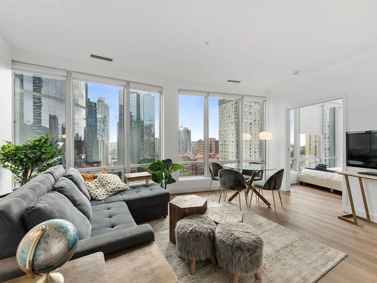 1204-989 Nelson Street, Vancouver, BC, V6Z 2S1