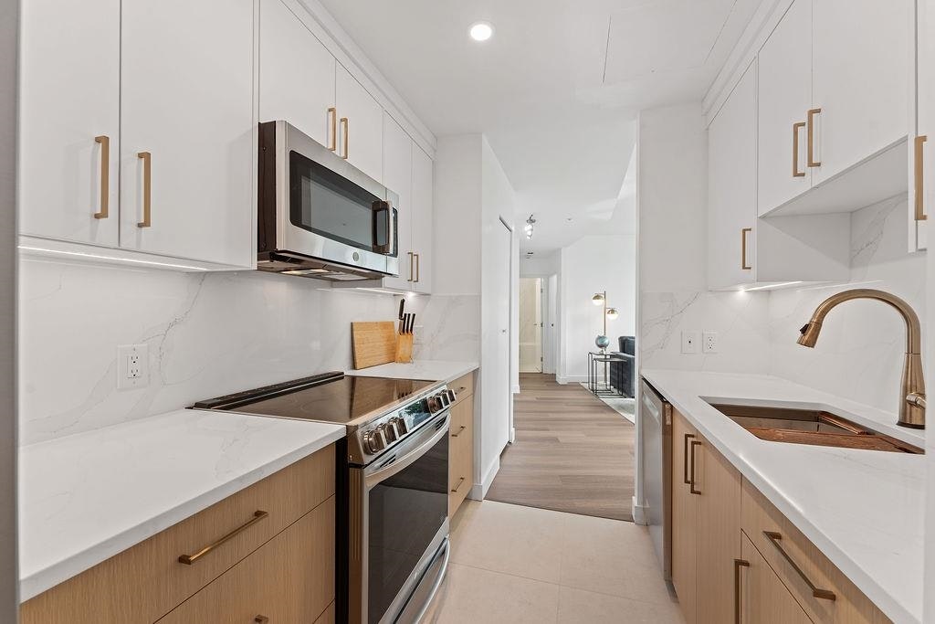 1204-989 Nelson Street, Vancouver, BC, V6Z 2S1 - 11
