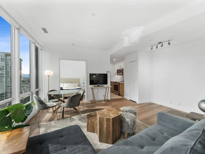 1204-989 Nelson Street - 5