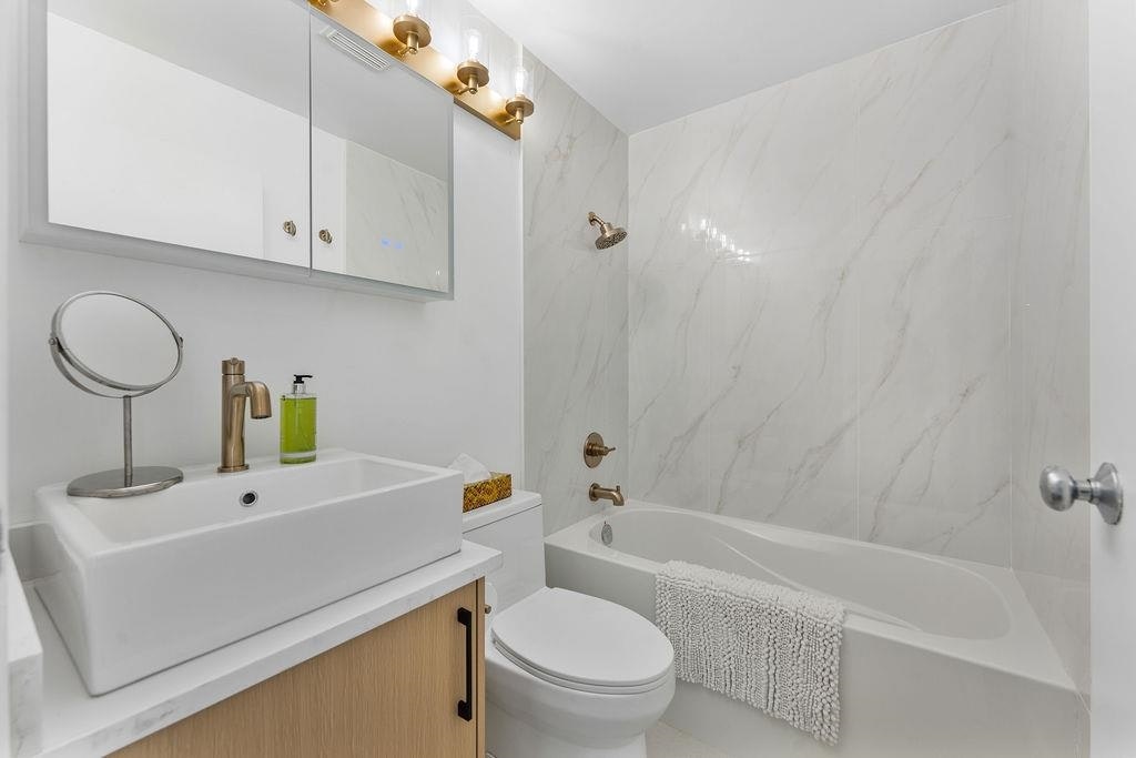 1204-989 Nelson Street, Vancouver, BC, V6Z 2S1 - 19
