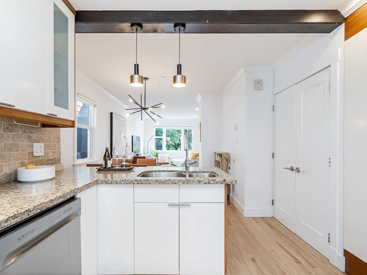 1617 E 36th Avenue, Vancouver, BC, V5P 1C3 - 9