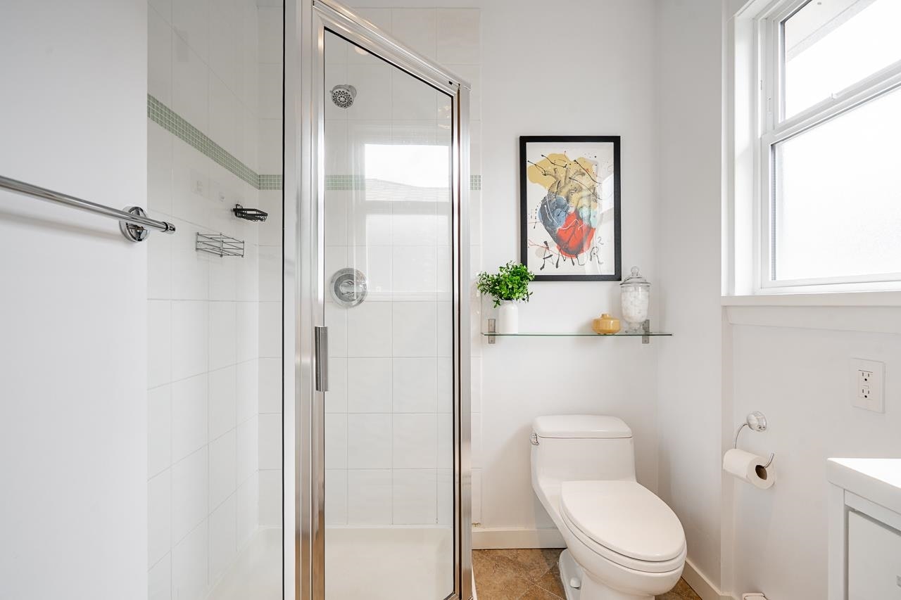 1617 E 36th Avenue, Vancouver, BC, V5P 1C3 - 13
