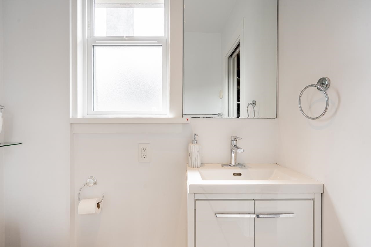 1617 E 36th Avenue, Vancouver, BC, V5P 1C3 - 14