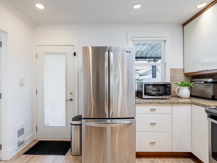 1617 E 36th Avenue, Vancouver, BC, V5P 1C3 - 10