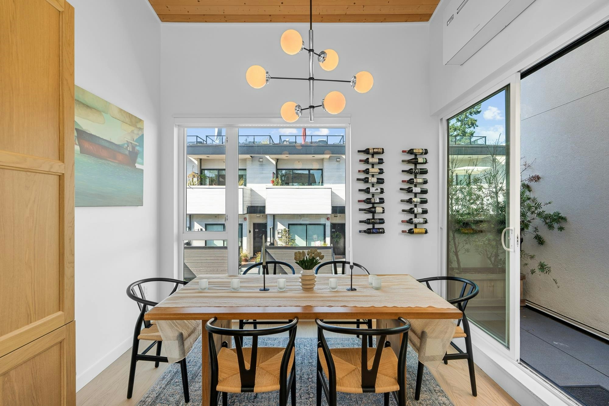 203-650 E 2nd Street, North Vancouver, BC, V7L 1E3 - 6