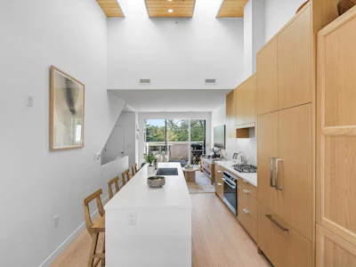 203-650 E 2nd Street - 5