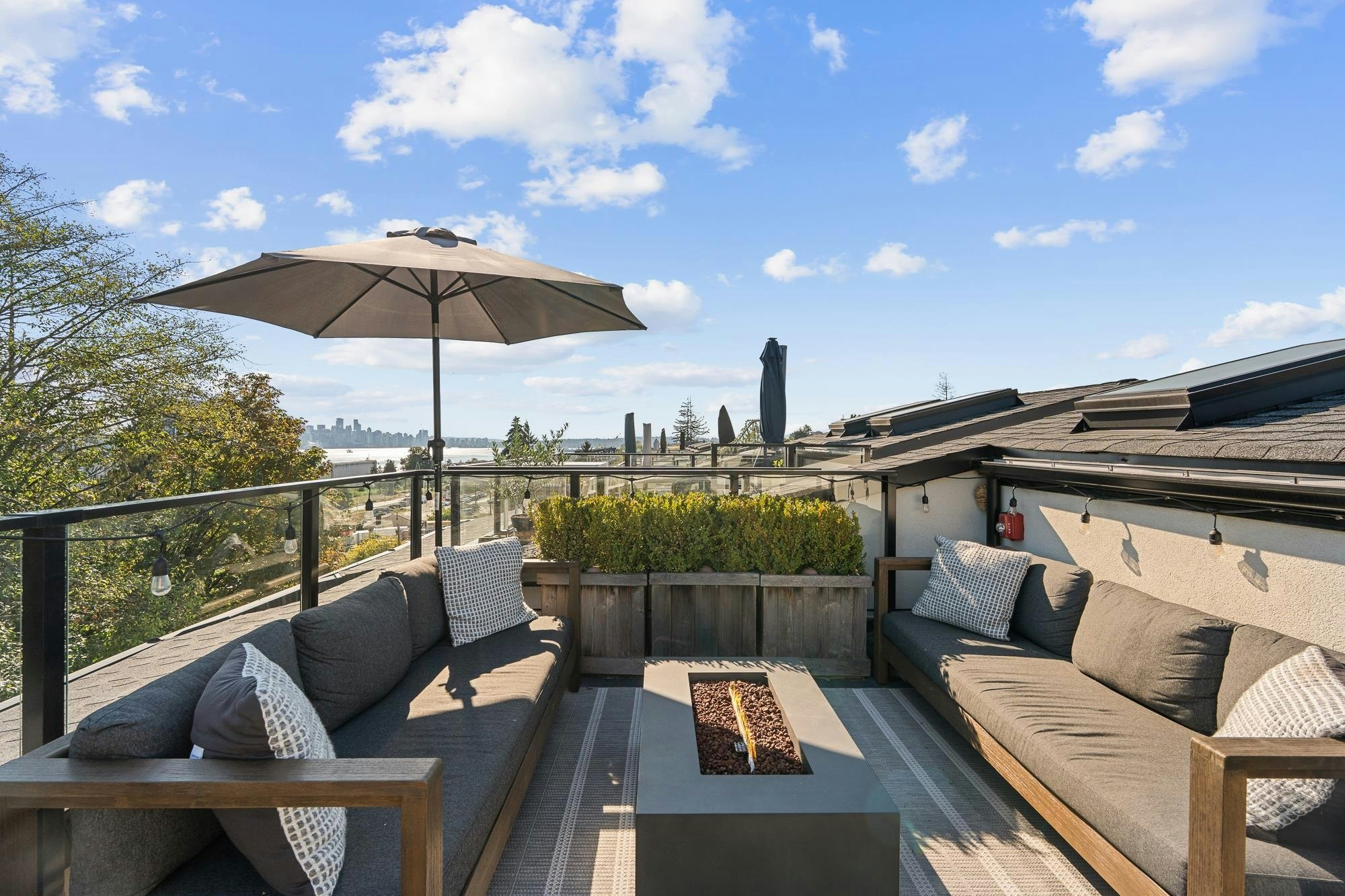 203-650 E 2nd Street, North Vancouver, BC, V7L 1E3 - 12