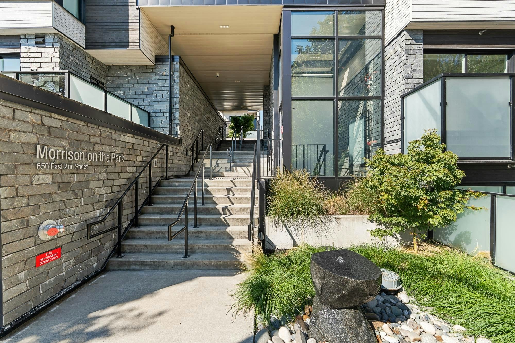 203-650 E 2nd Street, North Vancouver, BC, V7L 1E3 - 19