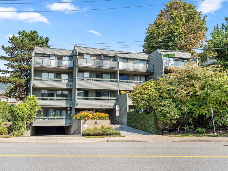 101-2119 Bellevue Avenue, West Vancouver, BC, V7V 1C2