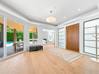 376 St. James Crescent - 5