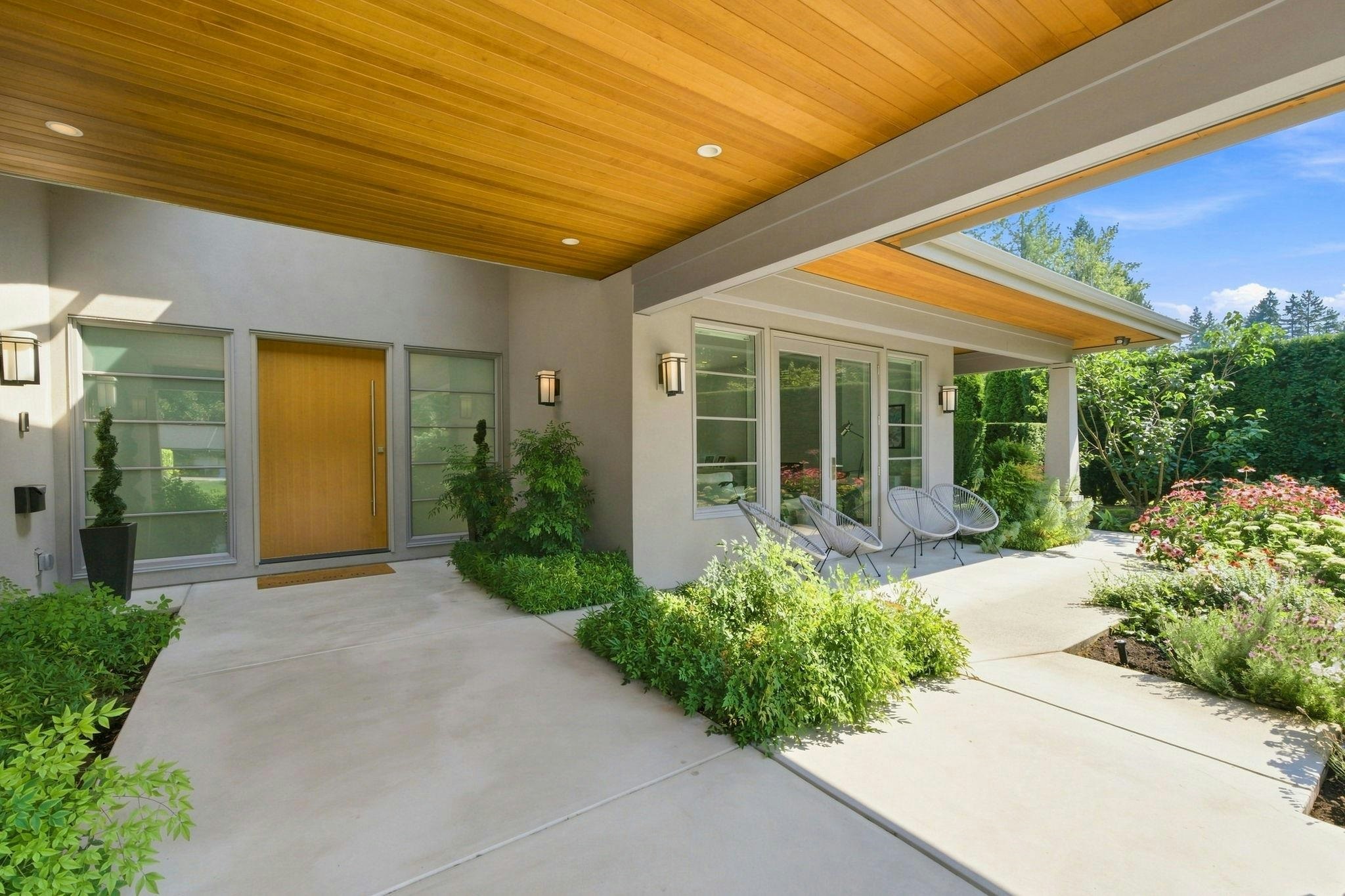 376 St. James Crescent - 4