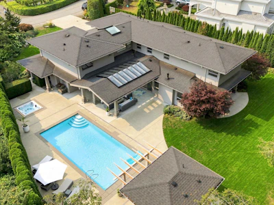 376 St. James Crescent - 3
