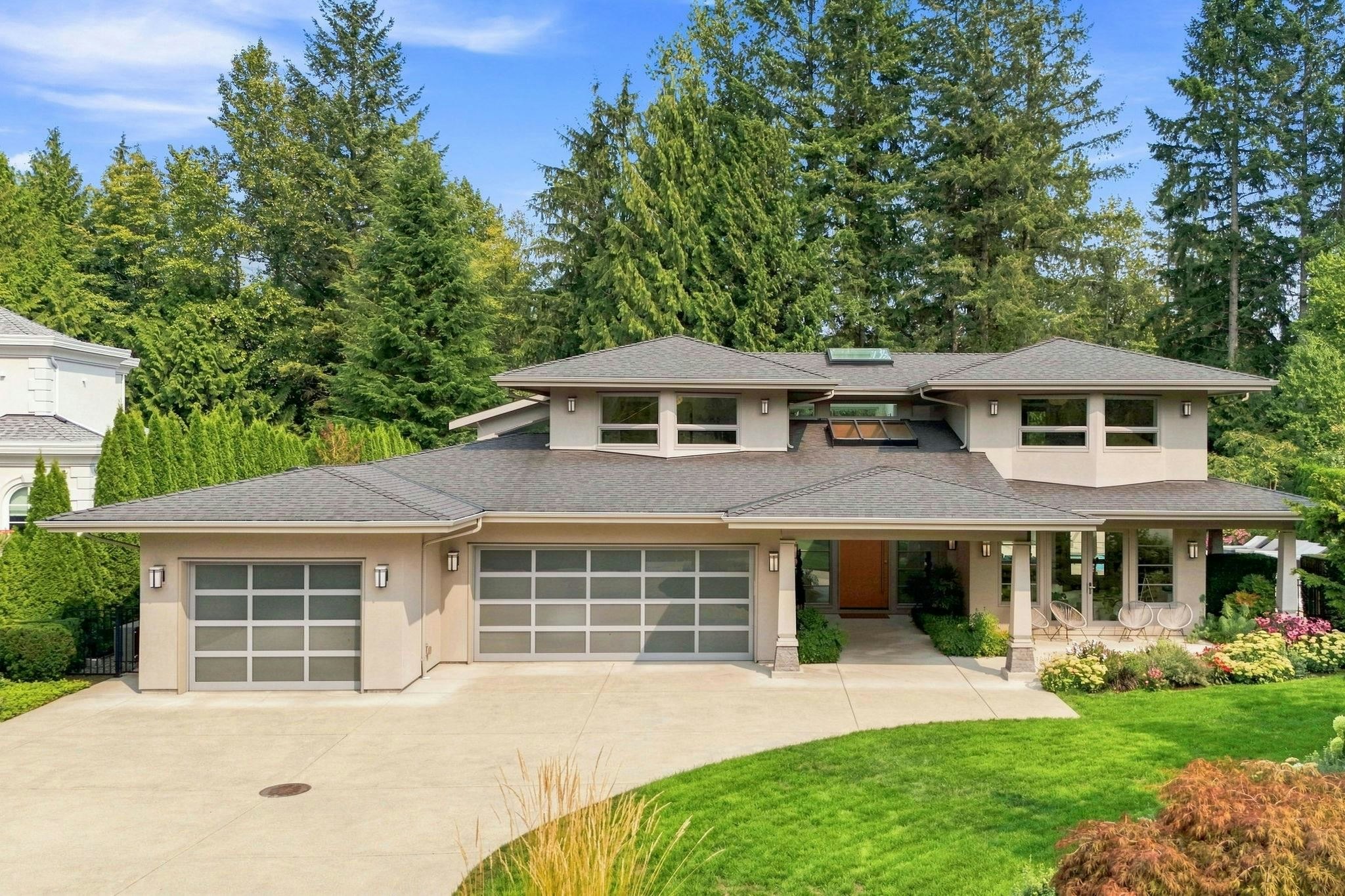 376 St. James Crescent, West Vancouver, BC, V7S 1J8