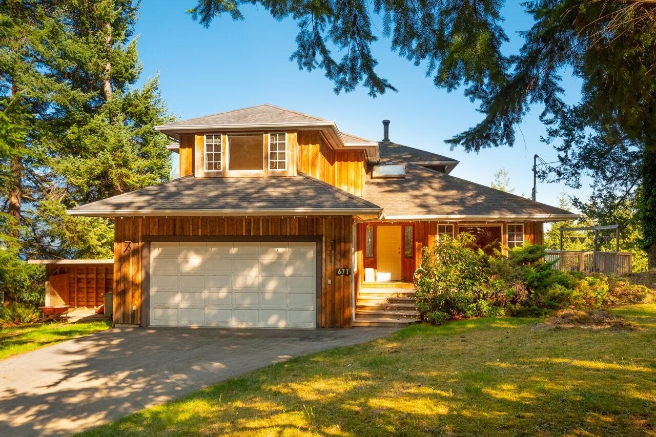 671 Taylor Road, Bowen Island, BC, V0N 1G1