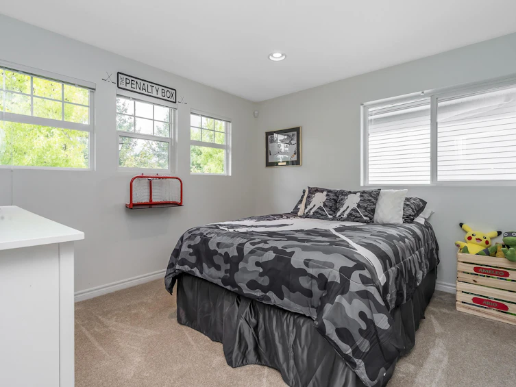 24128 Hill Avenue, Maple Ridge, BC, V2W 2C9 - 23