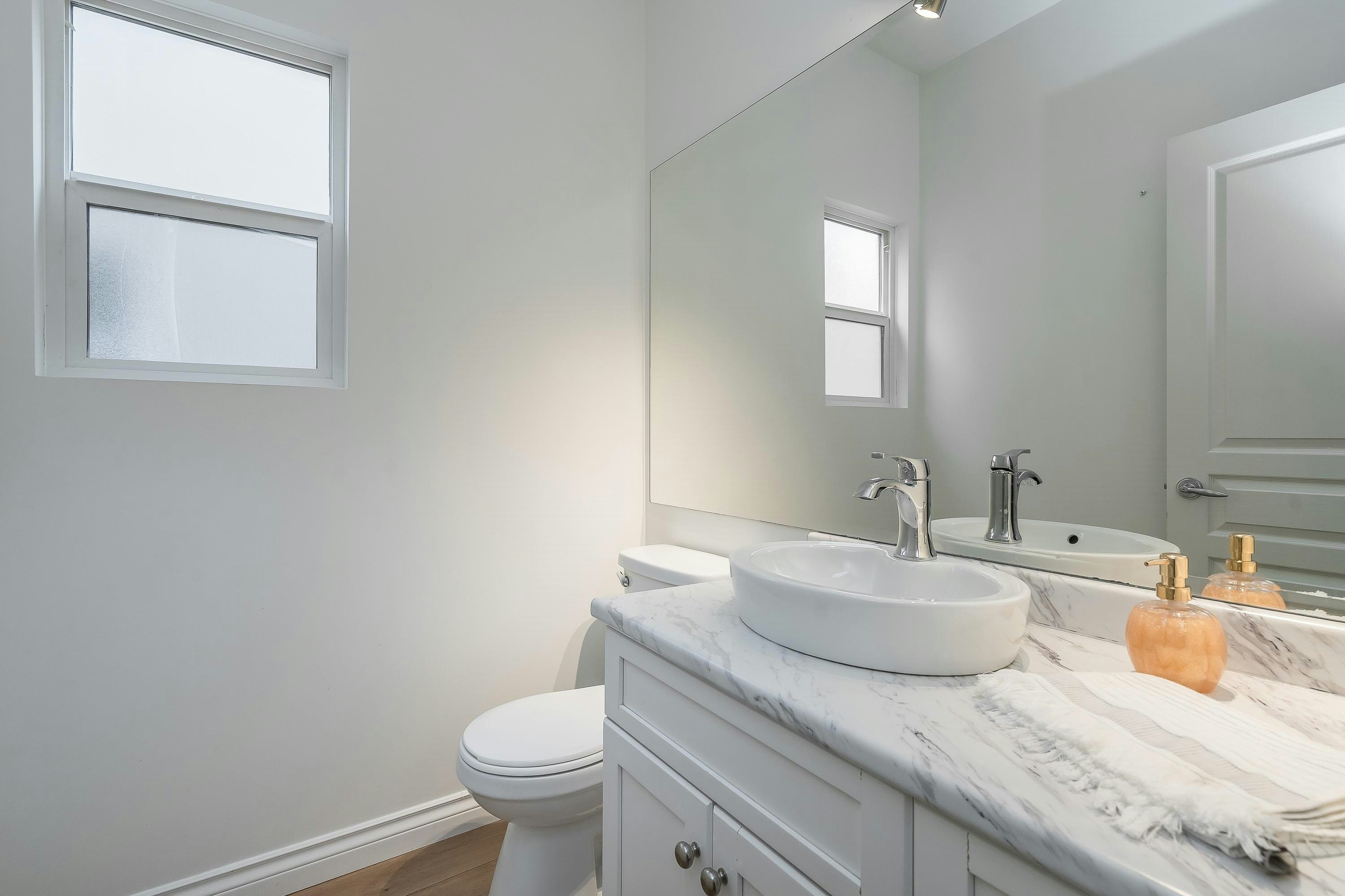 24128 Hill Avenue, Maple Ridge, BC, V2W 2C9 - 14