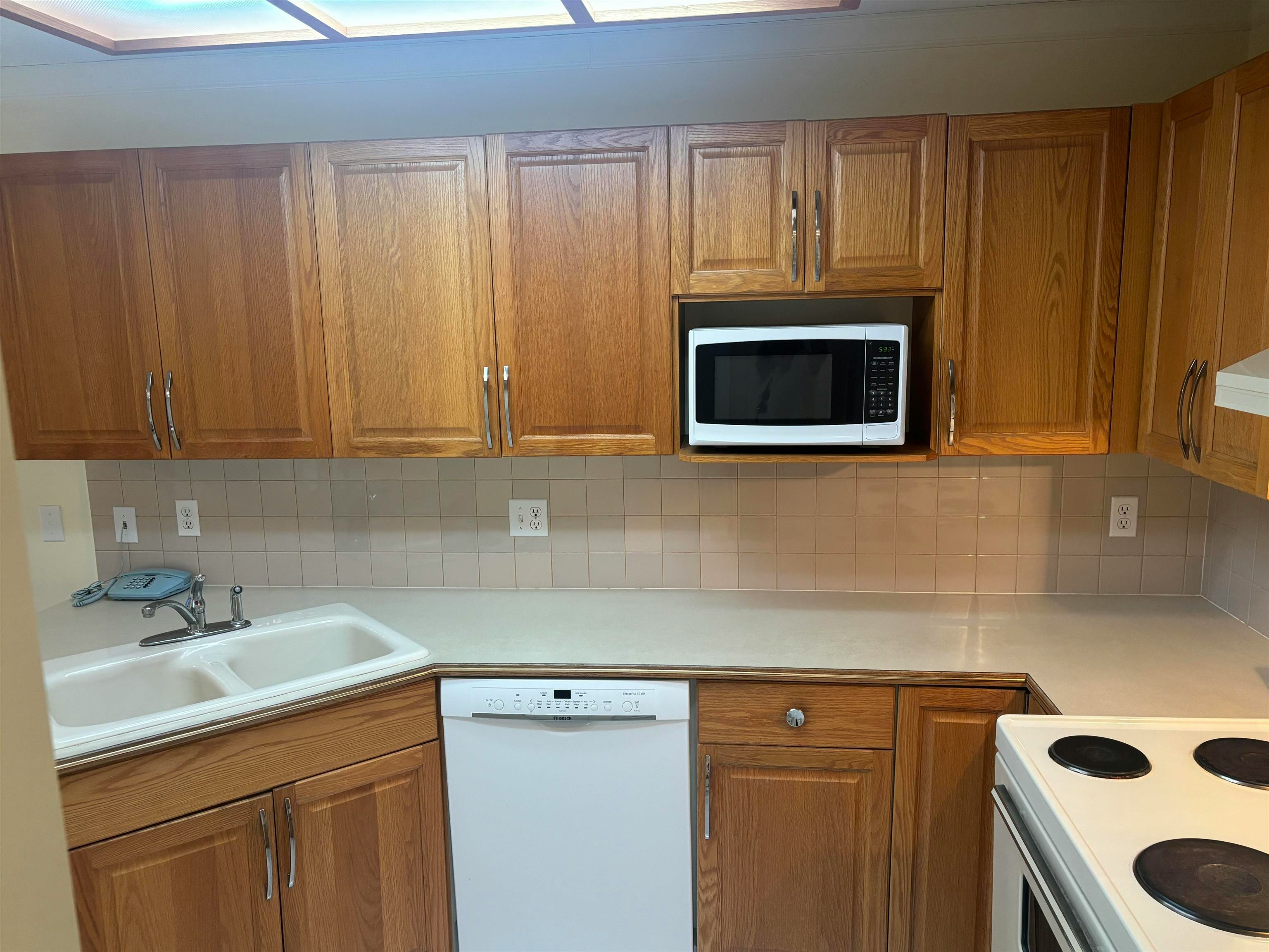 311-13910 101 Avenue, Surrey, BC, V3T 1L6 - 10