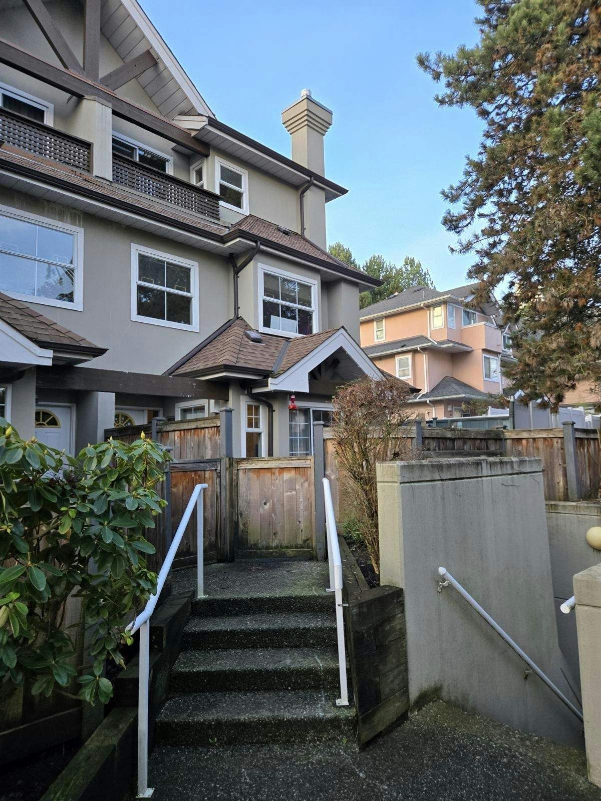 14-7175 17th Avenue, Burnaby, BC, V3N 1K8