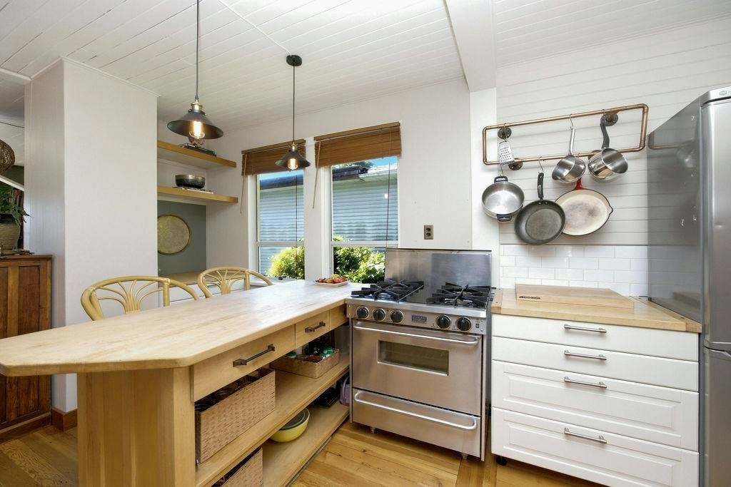 633 Beach Avenue, Gibsons, BC, V0N 1V9 - 9