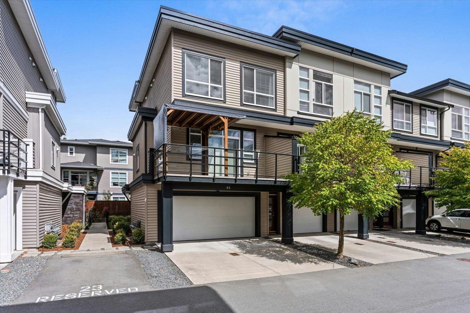 86-8413 Midtown Way - 2