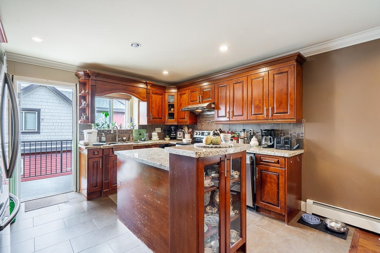 1403 Canil Avenue, New Westminster, BC, V3M 0E2 - 12