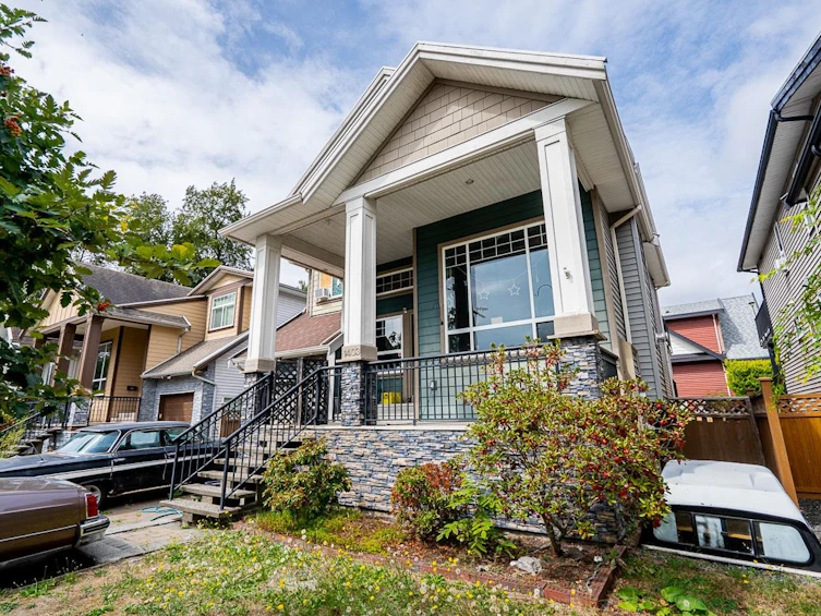 1403 Canil Avenue, New Westminster, BC, V3M 0E2